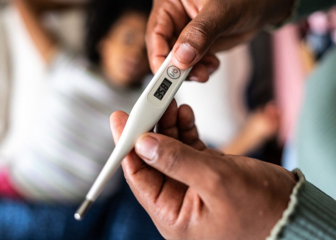 معرفی انواع  قرص اسهال برای بزرگسالان و کودکان و مقایسه هر کدام و نحوه مصرف آنها 